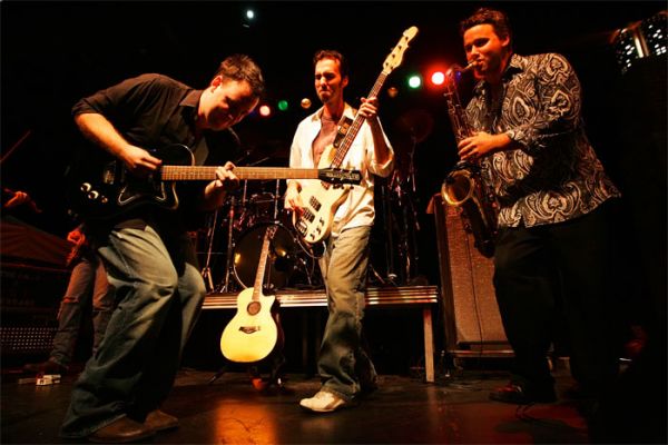 Dave Matthews Tribute Band : College Band
